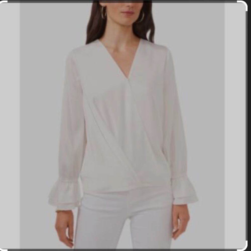 NWT Vince Camuto Ladies New Ivory Solid Surplice Ruffle Cuff Blouse, Size Medium